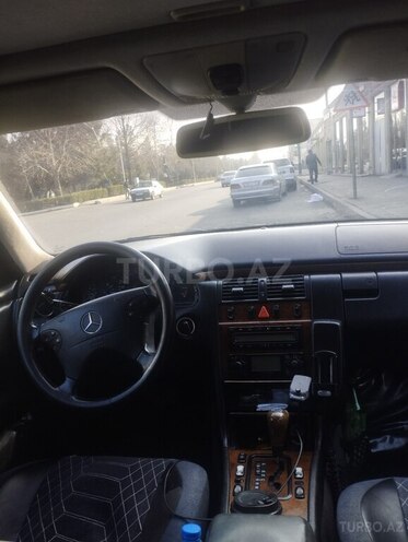 Mercedes E 240 2000, 320,000 km - 2.4 l - Bərdə