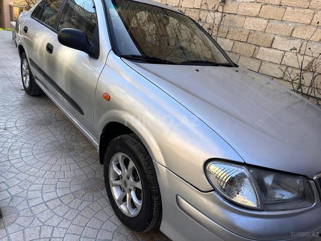Nissan Sunny 2002, 299,153 km - 1.6 l - Bakı