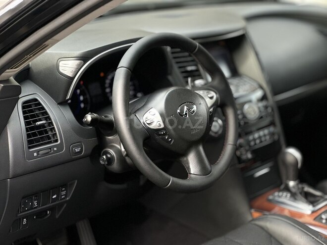 Infiniti FX35-9