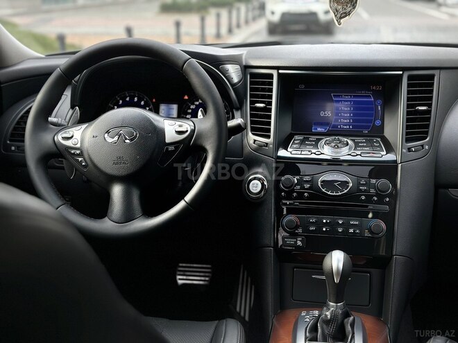 Infiniti FX35-8