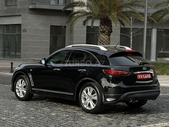 Infiniti FX35-4