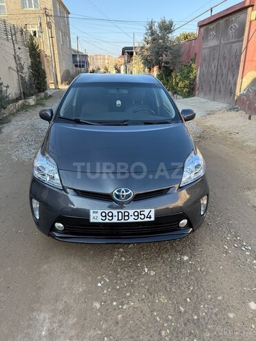 Toyota Prius-1