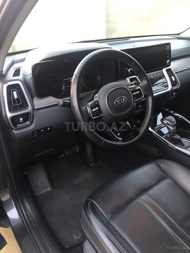 Kia Sorento-9