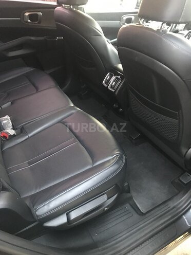 Kia Sorento-12