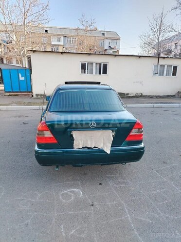 Mercedes  1996, 688,000 km - 1.8 l - Gəncə