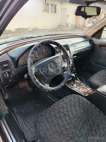 Mercedes  1996, 688,000 km - 1.8 l - Gəncə