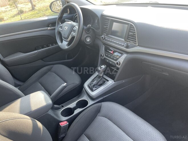 Hyundai Elantra 2017, 95,233 km - 2.0 л - Bakı