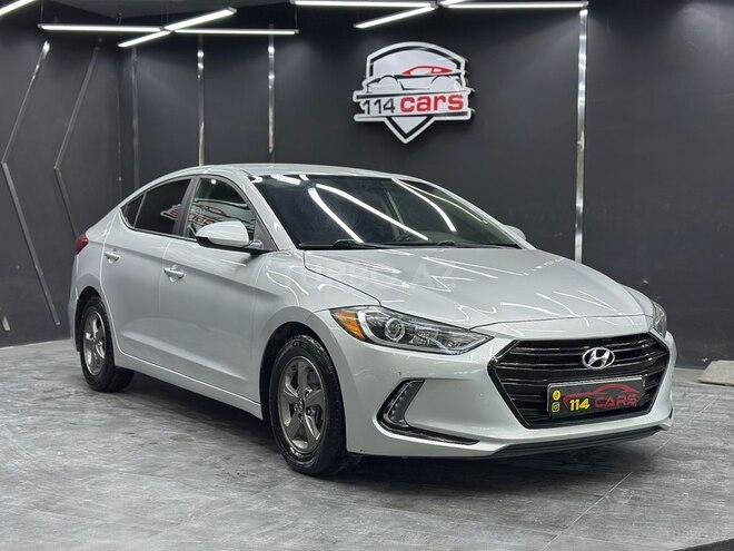 Hyundai Elantra-2