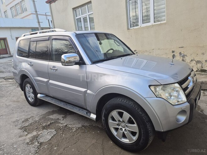 Mitsubishi Pajero 2008, 200,400 km - 3.0 l - Siyəzən