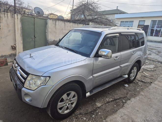 Mitsubishi Pajero 2008, 200,400 km - 3.0 l - Siyəzən