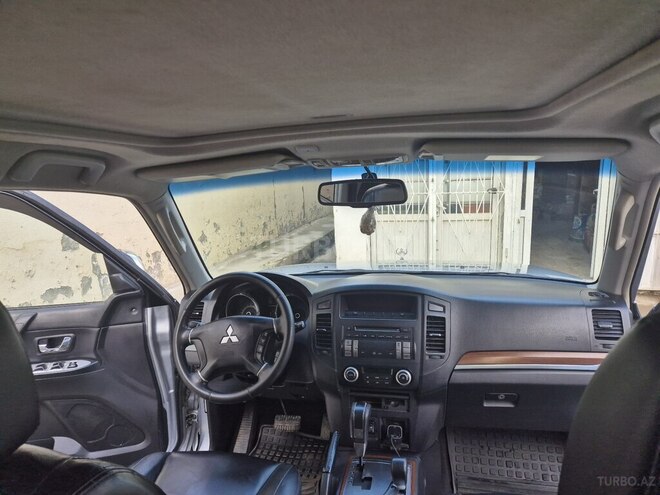 Mitsubishi Pajero 2008, 200,400 km - 3.0 l - Siyəzən