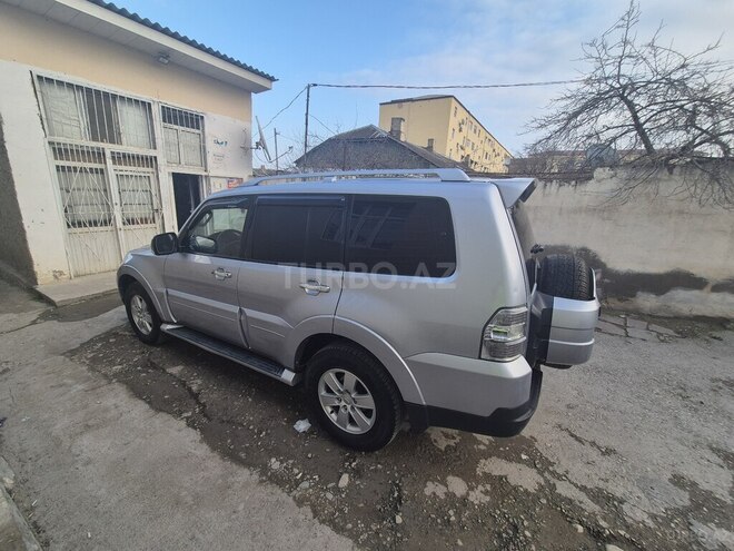 Mitsubishi Pajero 2008, 200,400 km - 3.0 l - Siyəzən