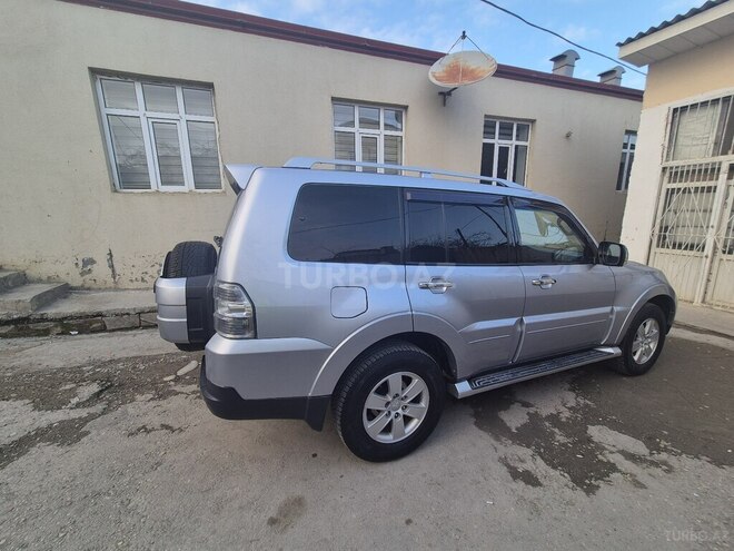 Mitsubishi Pajero 2008, 200,400 km - 3.0 l - Siyəzən