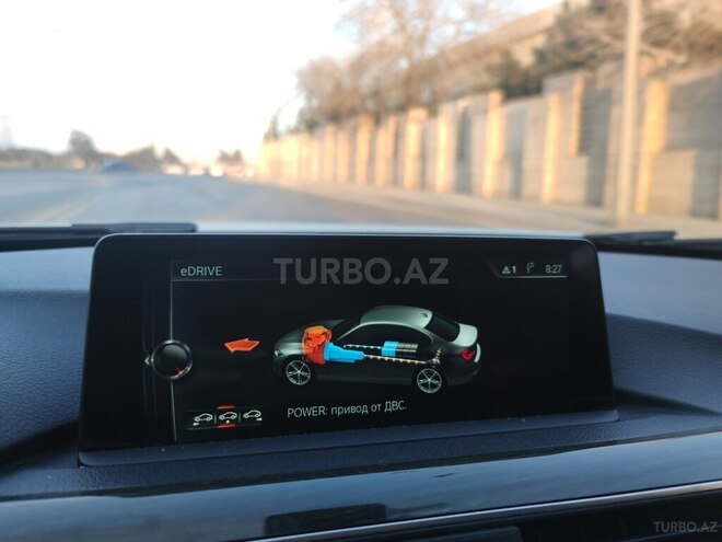 BMW 330e 2016, 93,000 km - 2.0 l - Bakı