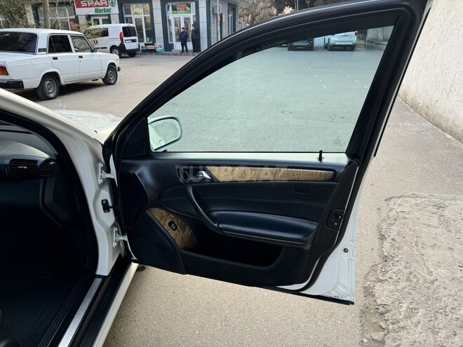 Mercedes C 230 2006, 287,000 km - 2.5 л - Bakı