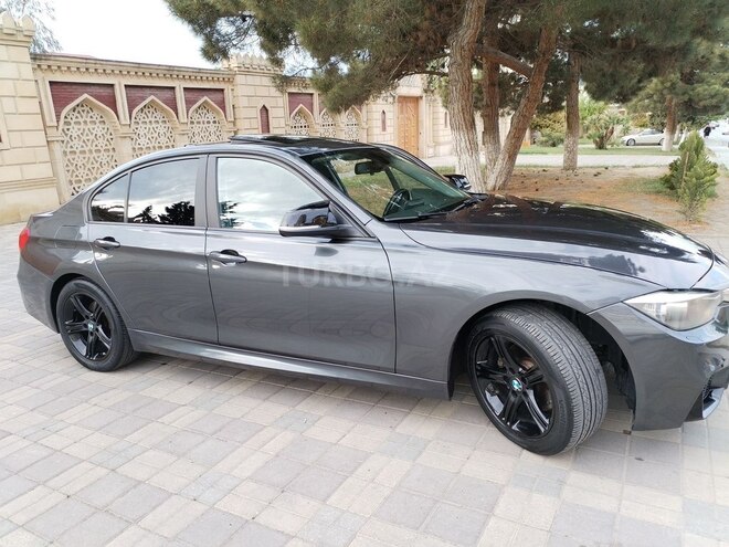 BMW 320-2