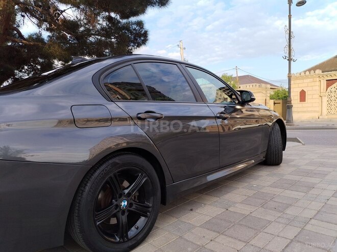 BMW 320-13