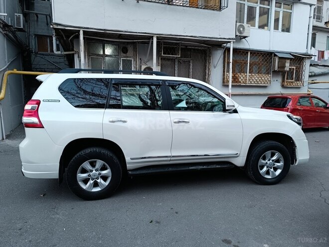 Toyota Land Cruiser Prado 2010, 244,000 km - 2.7 l - Bakı