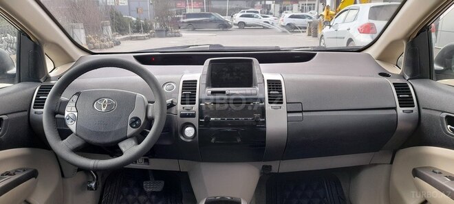 Toyota Prius 2006, 299,000 km - 1.5 л - Bakı