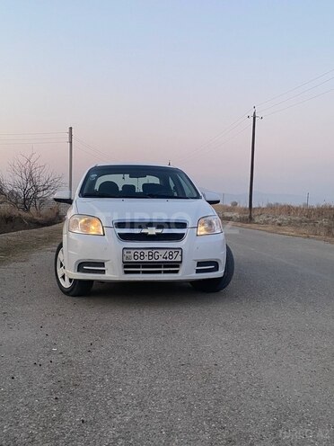 Chevrolet Aveo-1