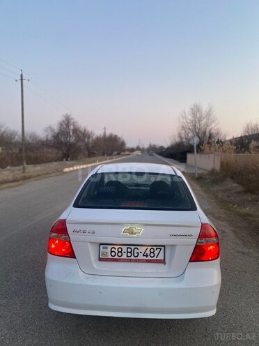 Chevrolet Aveo-2