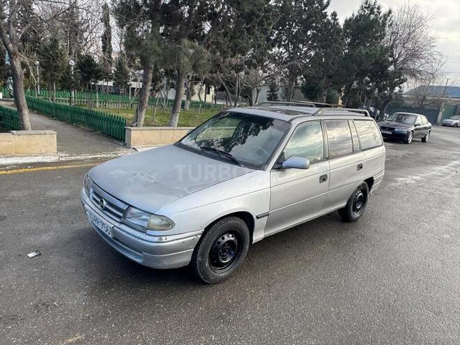 Opel Astra 1993, 252,142 km - 1.8 l - Bərdə