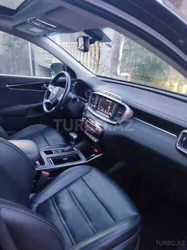 Kia Sorento-17