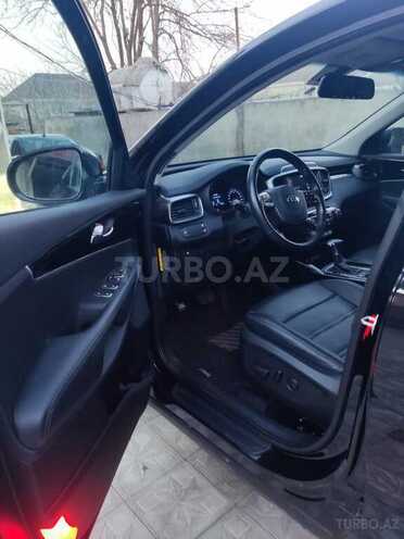 Kia Sorento-8