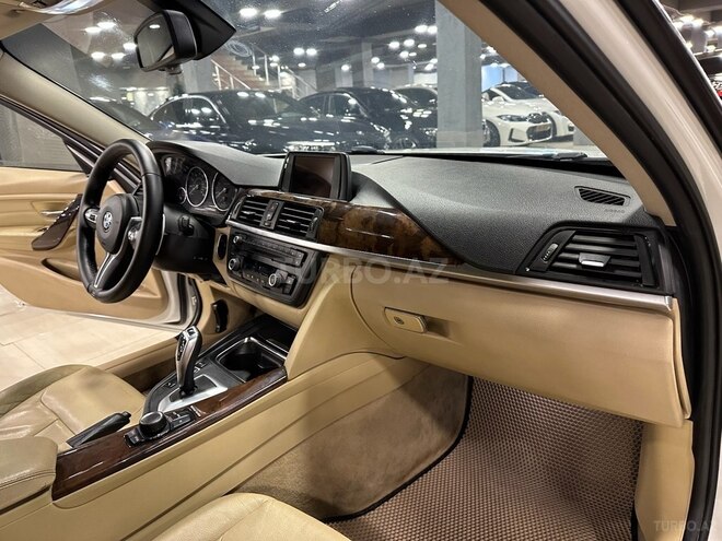 BMW 320-11