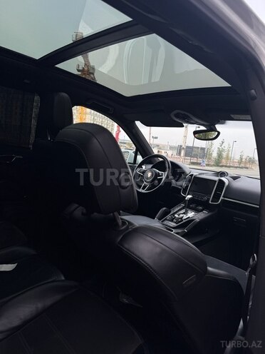 Porsche Cayenne 2017, 143,000 km - 3.6 l - Bakı