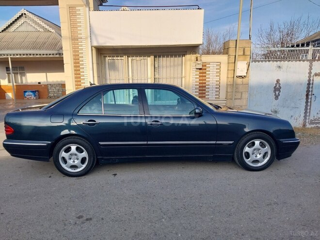 Mercedes E 200 2000, 380,000 km - 2.0 l - Ağcabədi