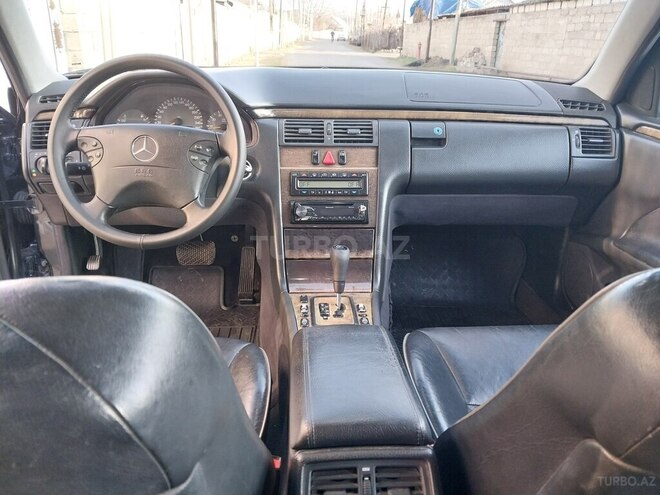 Mercedes E 200 2000, 380,000 km - 2.0 l - Ağcabədi
