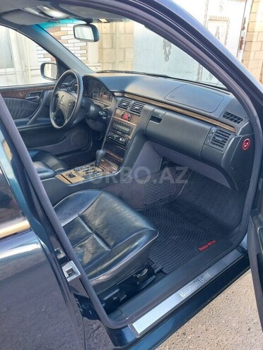 Mercedes E 200 2000, 380,000 km - 2.0 l - Ağcabədi