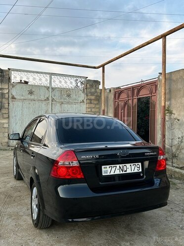 Chevrolet Aveo-3