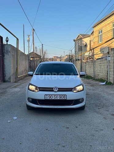 Volkswagen Polo 2013, 73,700 km - 1.6 l - Bakı