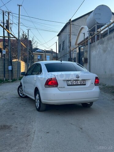 Volkswagen Polo 2013, 73,700 km - 1.6 l - Bakı