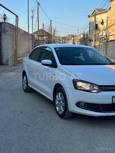 Volkswagen Polo 2013, 73,700 km - 1.6 l - Bakı