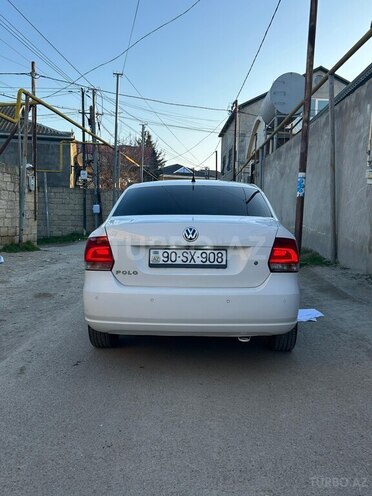 Volkswagen Polo 2013, 73,700 km - 1.6 l - Bakı