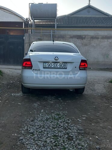 Volkswagen Polo 2013, 73,700 km - 1.6 l - Bakı