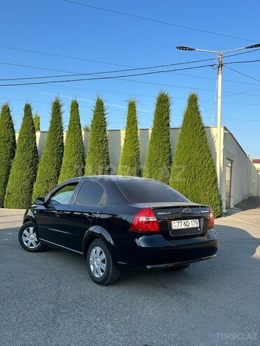 Chevrolet Aveo-8