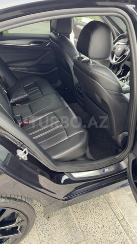 BMW 520 2018, 122,300 km - 2.0 l - Bakı