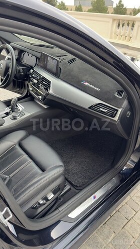 BMW 520 2018, 122,300 km - 2.0 l - Bakı