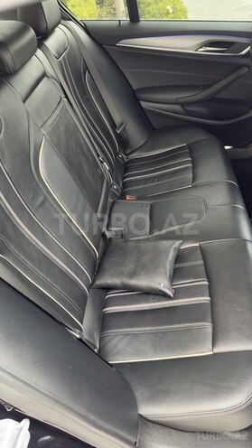 BMW 520 2018, 122,300 km - 2.0 l - Bakı