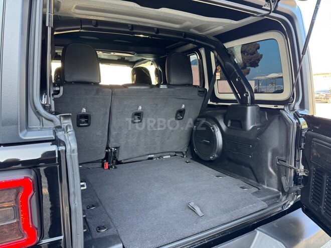 Jeep Wrangler-17