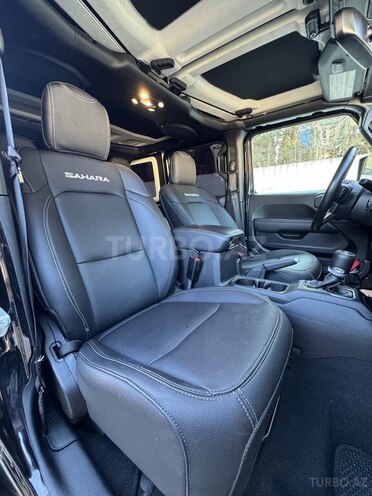Jeep Wrangler-15