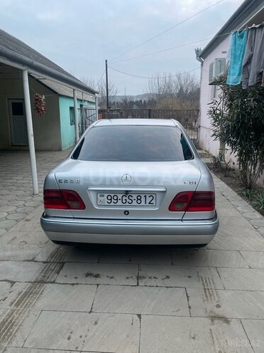 Mercedes E 200 d 1999, 511,599 km - 2.2 l - Qazax