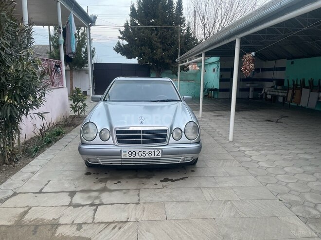 Mercedes E 200 d 1999, 511,599 km - 2.2 l - Qazax