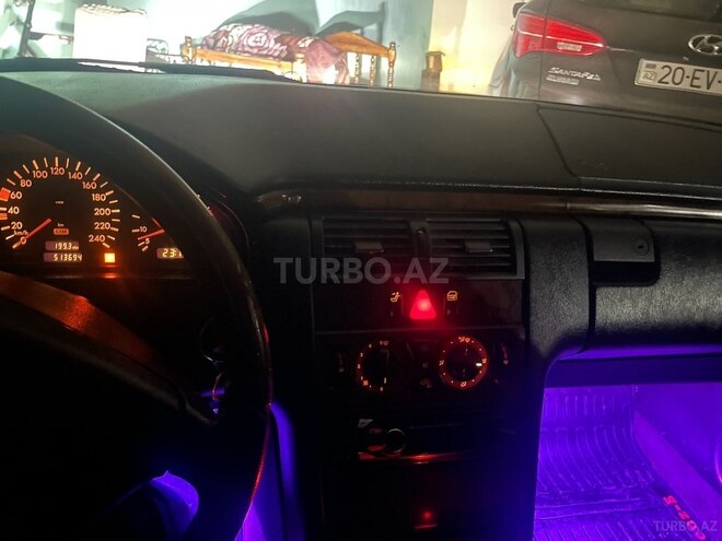 Mercedes E 200 d 1999, 511,599 km - 2.2 l - Qazax