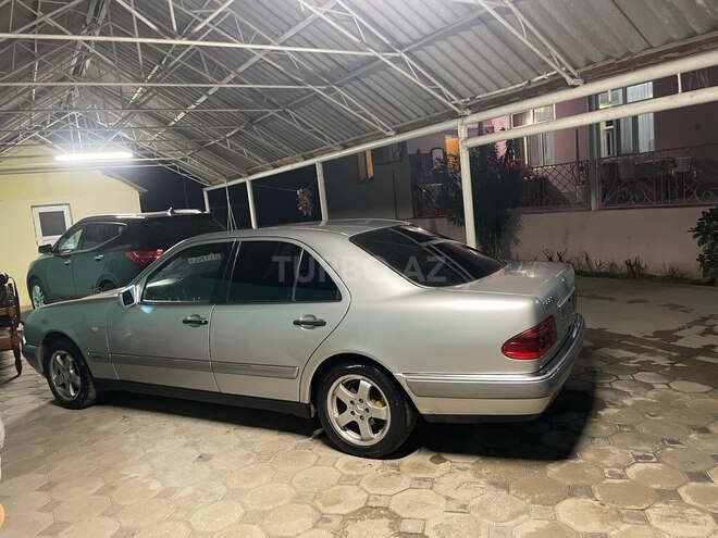 Mercedes E 200 d 1999, 511,599 km - 2.2 l - Qazax