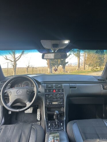 Mercedes E 220 d 2001, 280,189 km - 2.2 л - Bakı